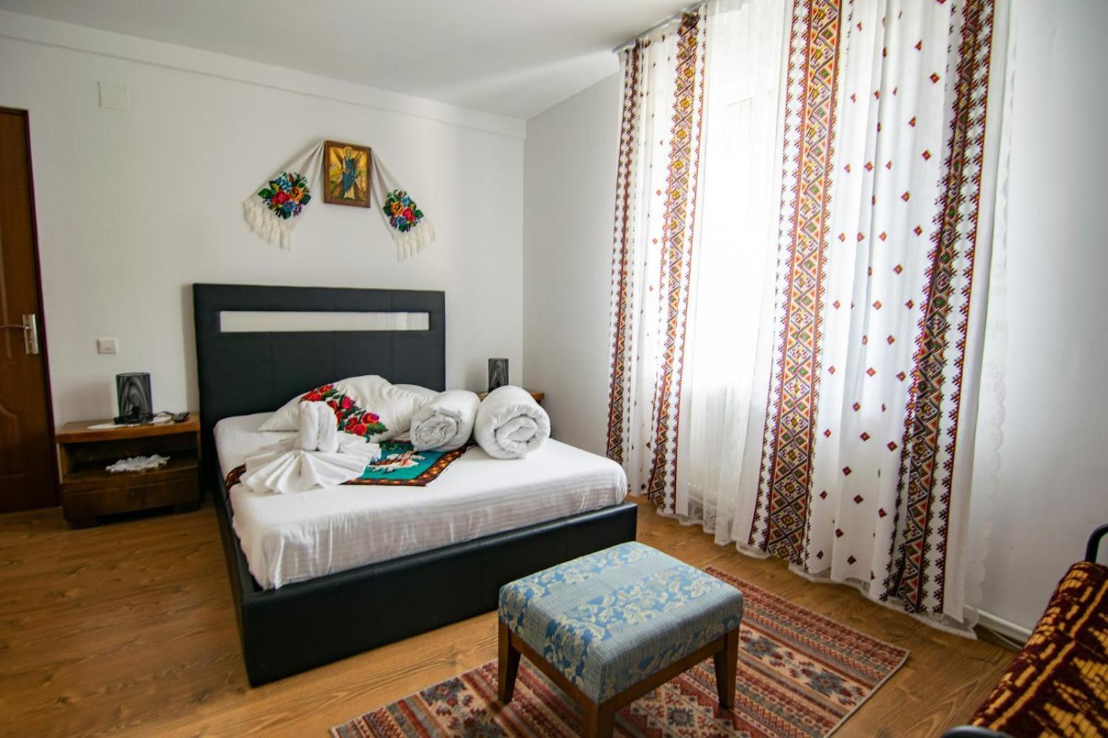 Lacrima Izei Villa Săcel Exterior foto