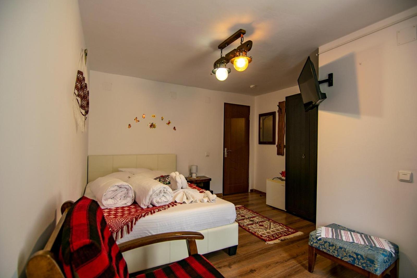 Lacrima Izei Villa Săcel Exterior foto