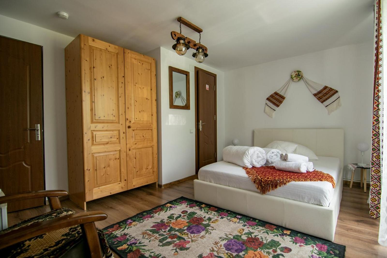Lacrima Izei Villa Săcel Exterior foto